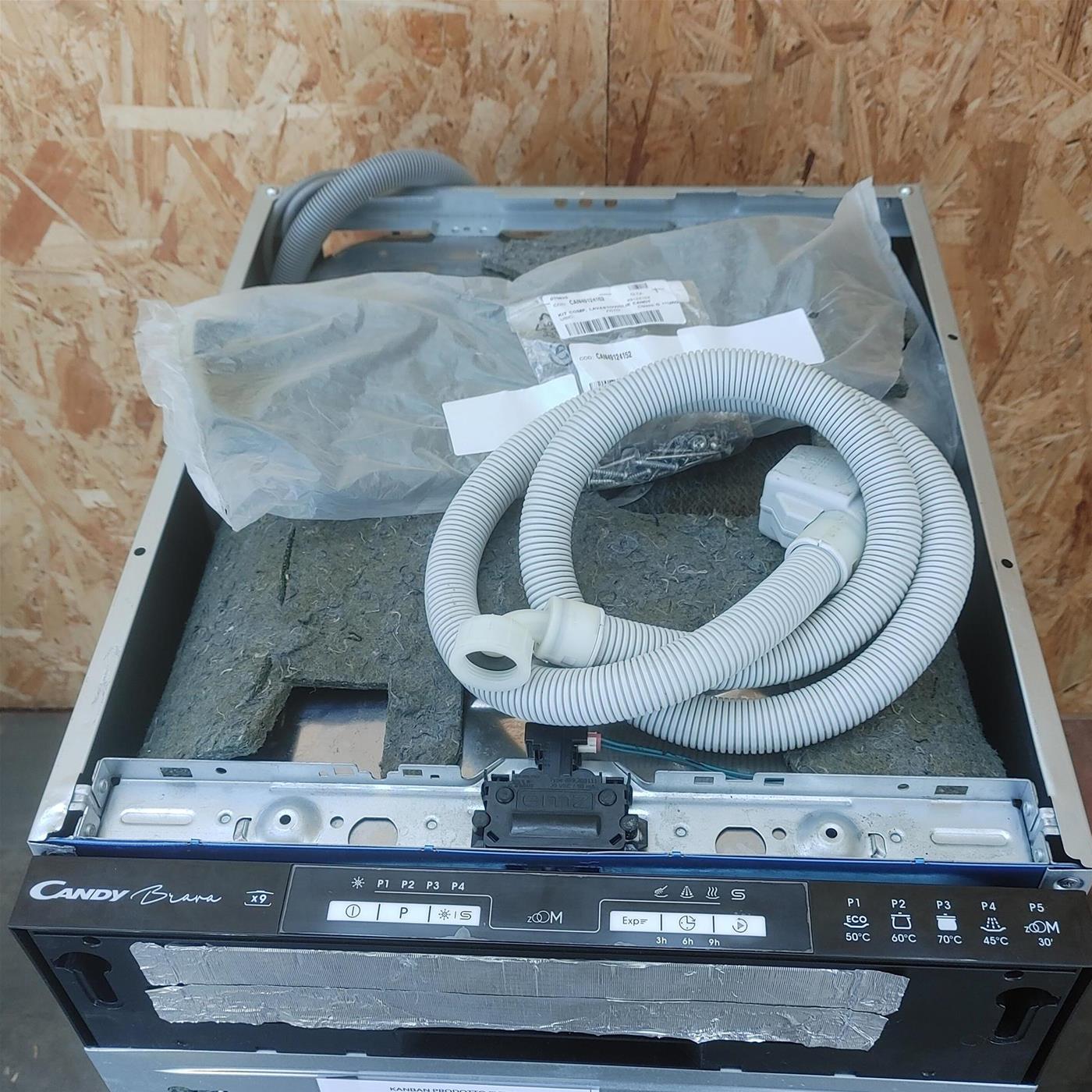 Lavastoviglie Candy Brava CDIH 1L949 A scomparsa totale 9 coperti