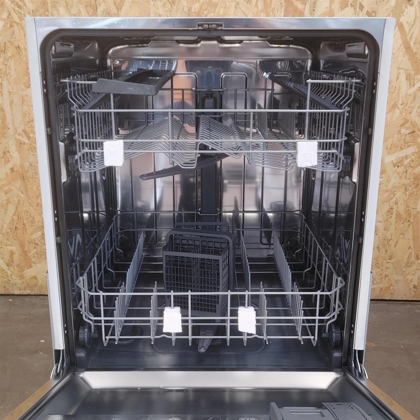 Lavastoviglie Candy CI3E53L0W a scomparsa totale 13 coperti