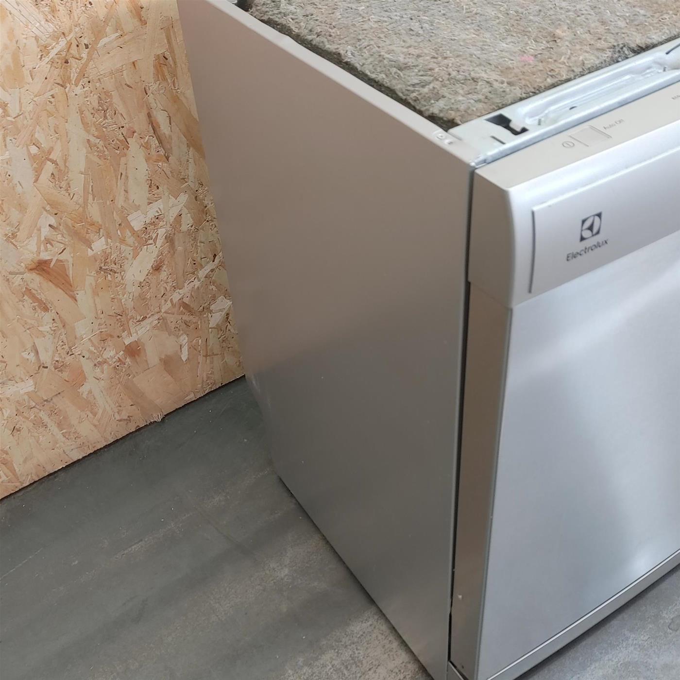 Lavastoviglie Electrolux RSF5531LOX Sottotavolo 13 coperti
