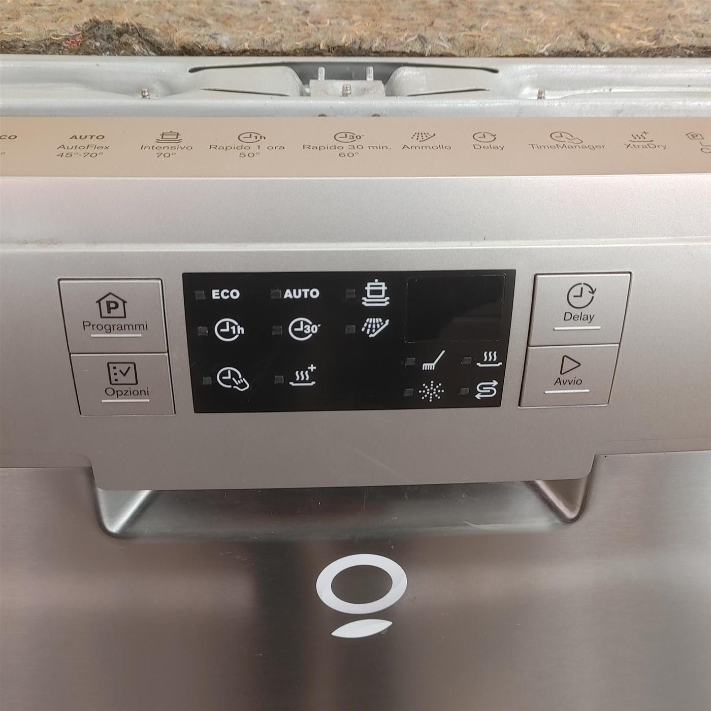 Lavastoviglie Electrolux RSF5531LOX Sottotavolo 13 coperti