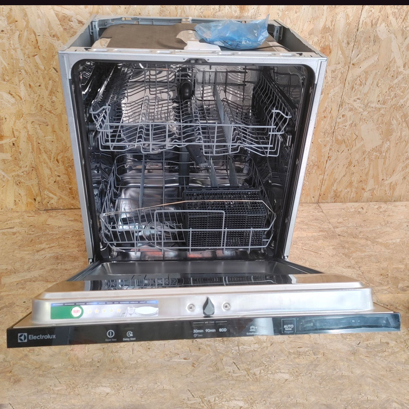 Electrolux EEA27200L A scomparsa totale 13 coperti E