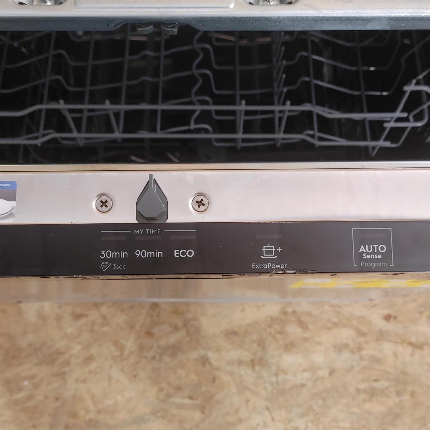 Electrolux EEA27200L A scomparsa totale 13 coperti E