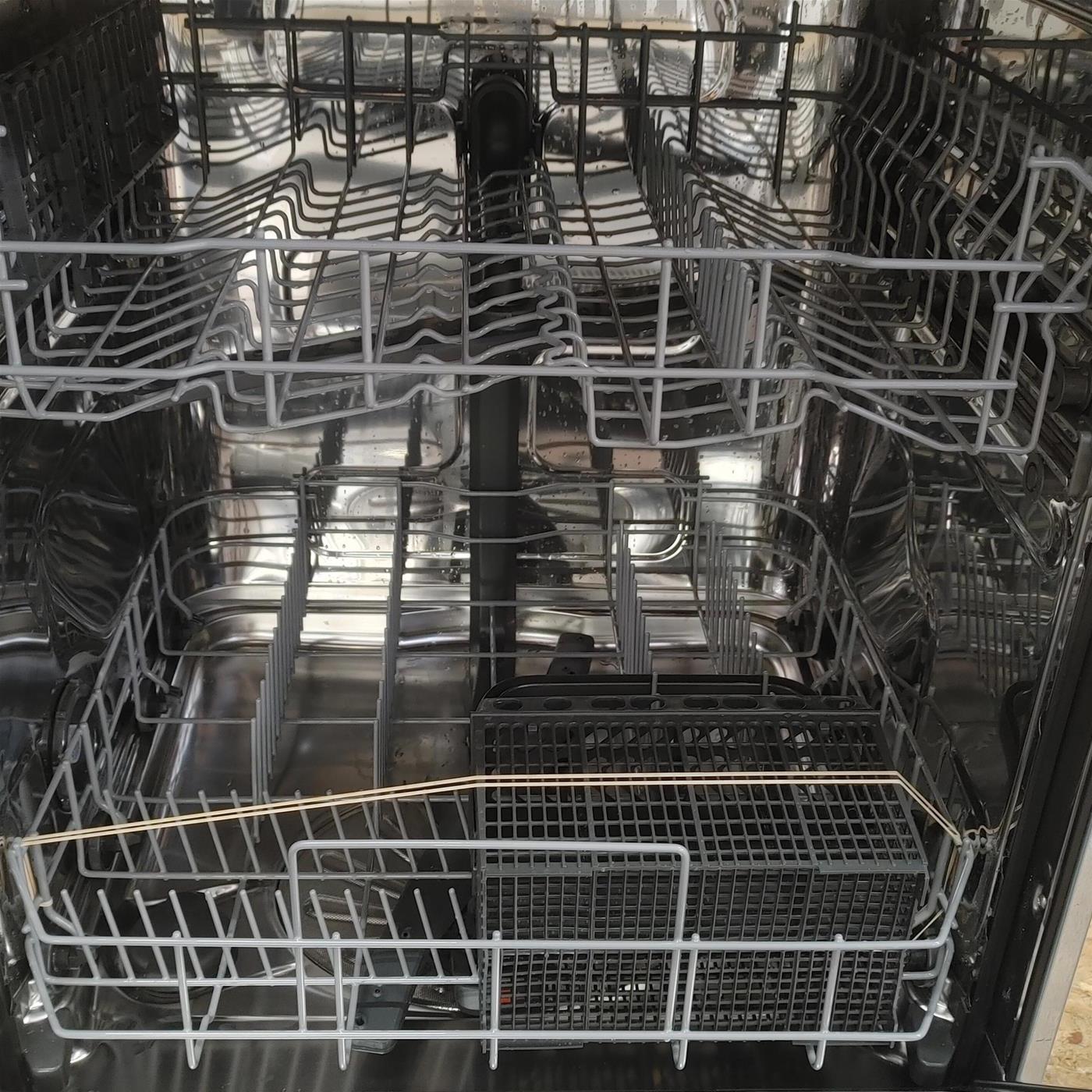 Electrolux EEA17200L A scomparsa totale 13 coperti E