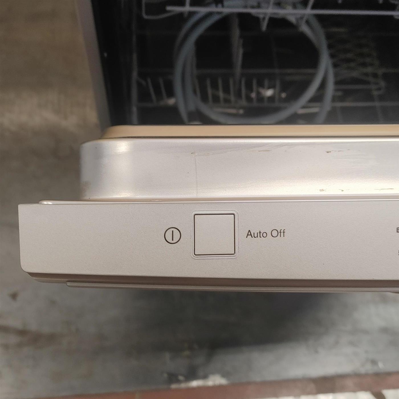 Electrolux ESF5534LOX Libera installazione 13 coperti E