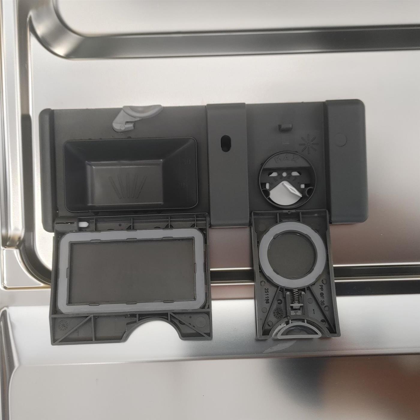 Electrolux EES48400L Incasso completo 14 coperti C