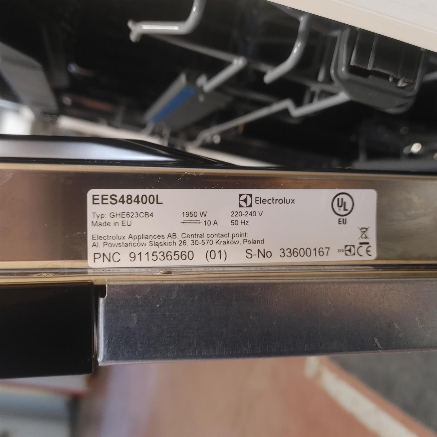 Electrolux EES48400L Incasso completo 14 coperti C