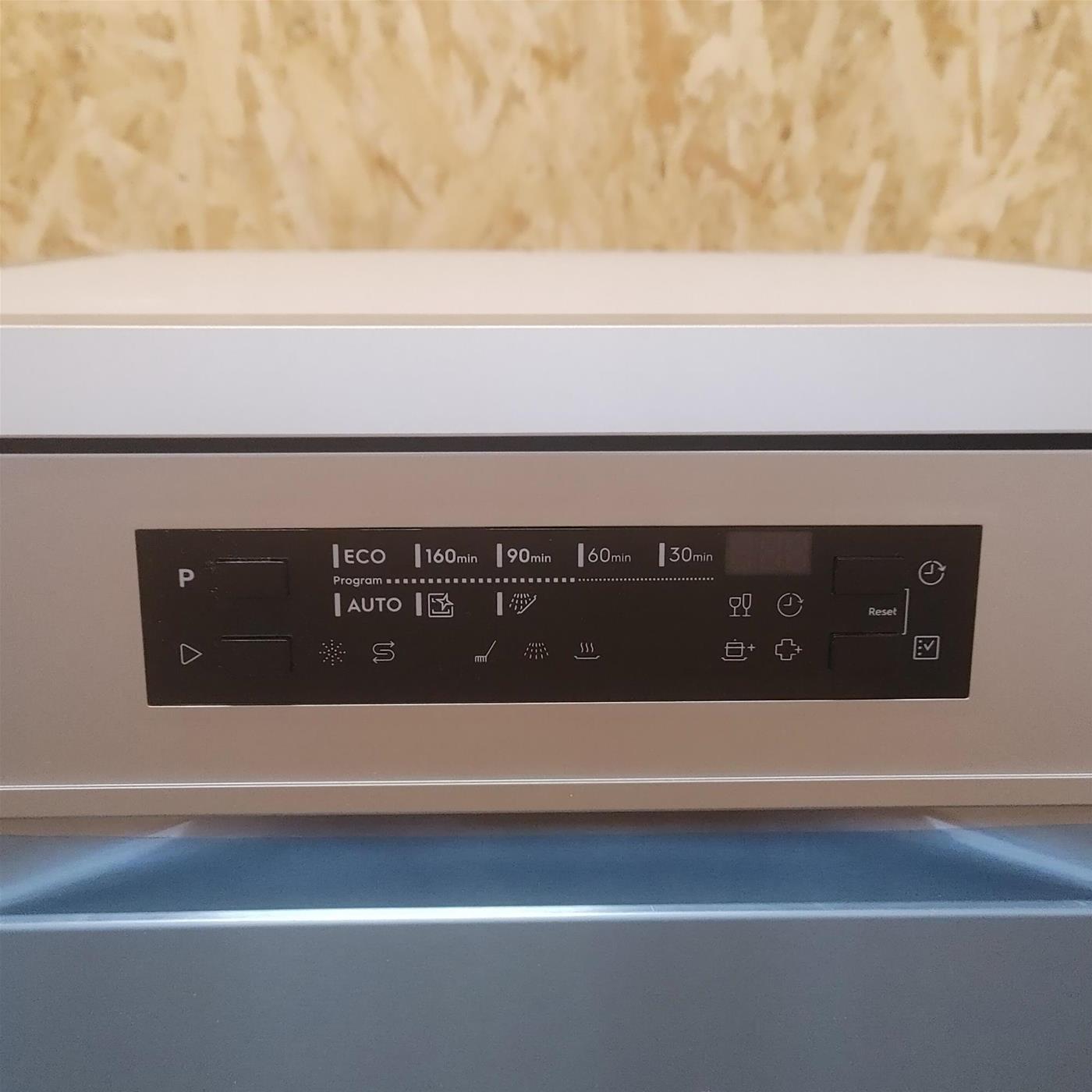 Electrolux ESM48400SX Libera installazione 14 coperti C