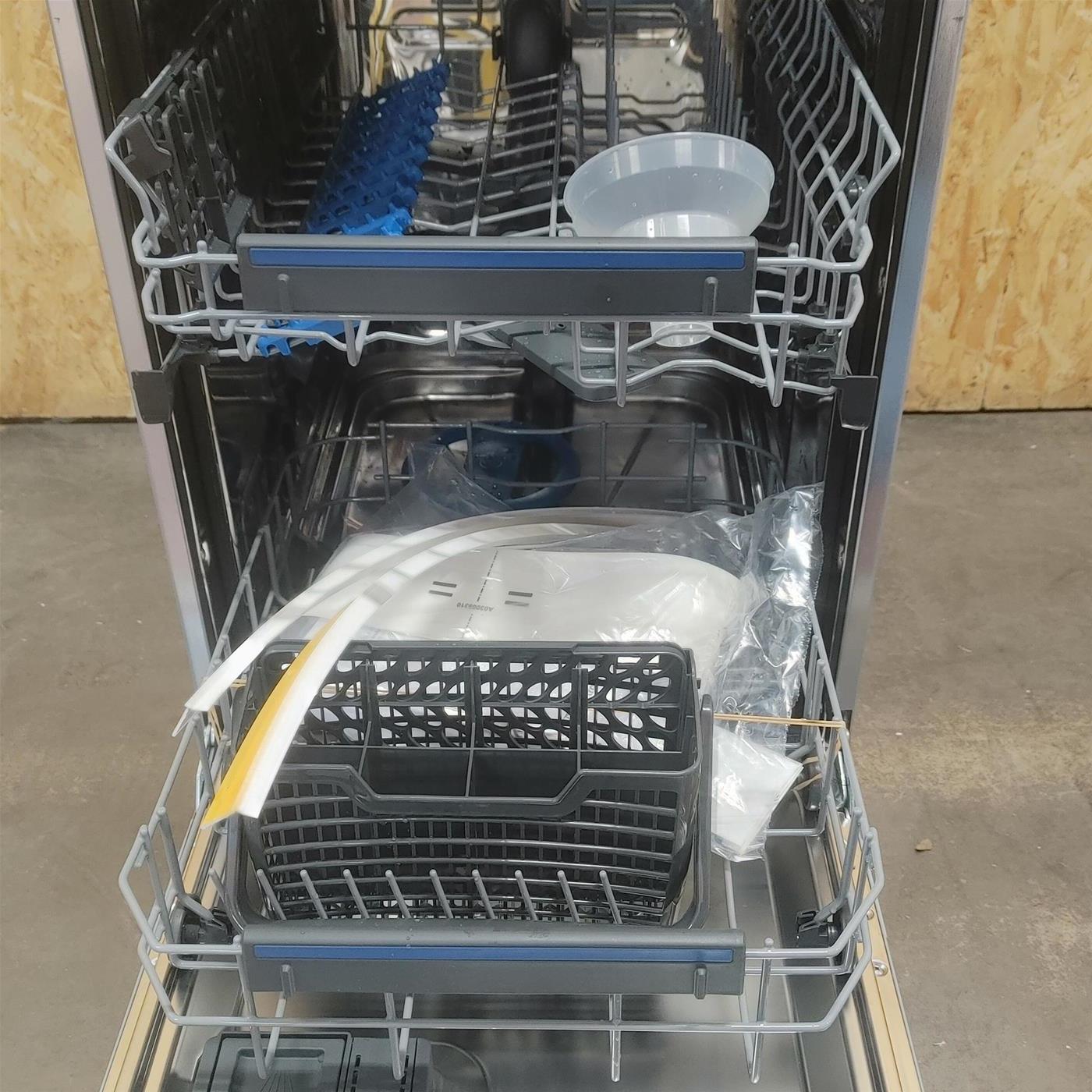Electrolux SatelliteClean EES42210L A scomparsa totale 9 coperti E