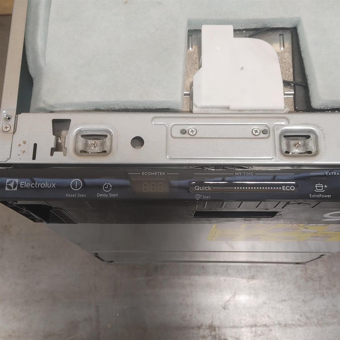 Electrolux SatelliteClean EES42210L A scomparsa totale 9 coperti E