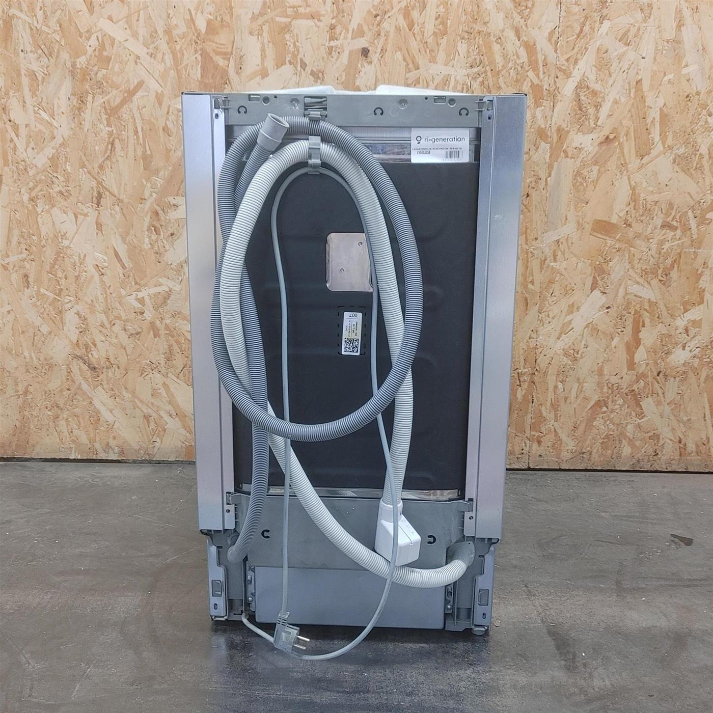 Electrolux SatelliteClean EES42210L A scomparsa totale 9 coperti E