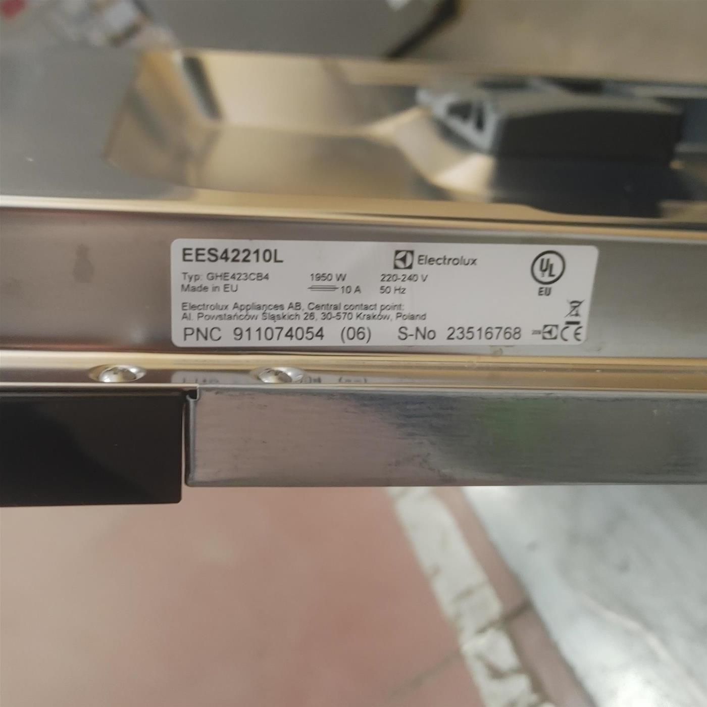 Electrolux SatelliteClean EES42210L A scomparsa totale 9 coperti E