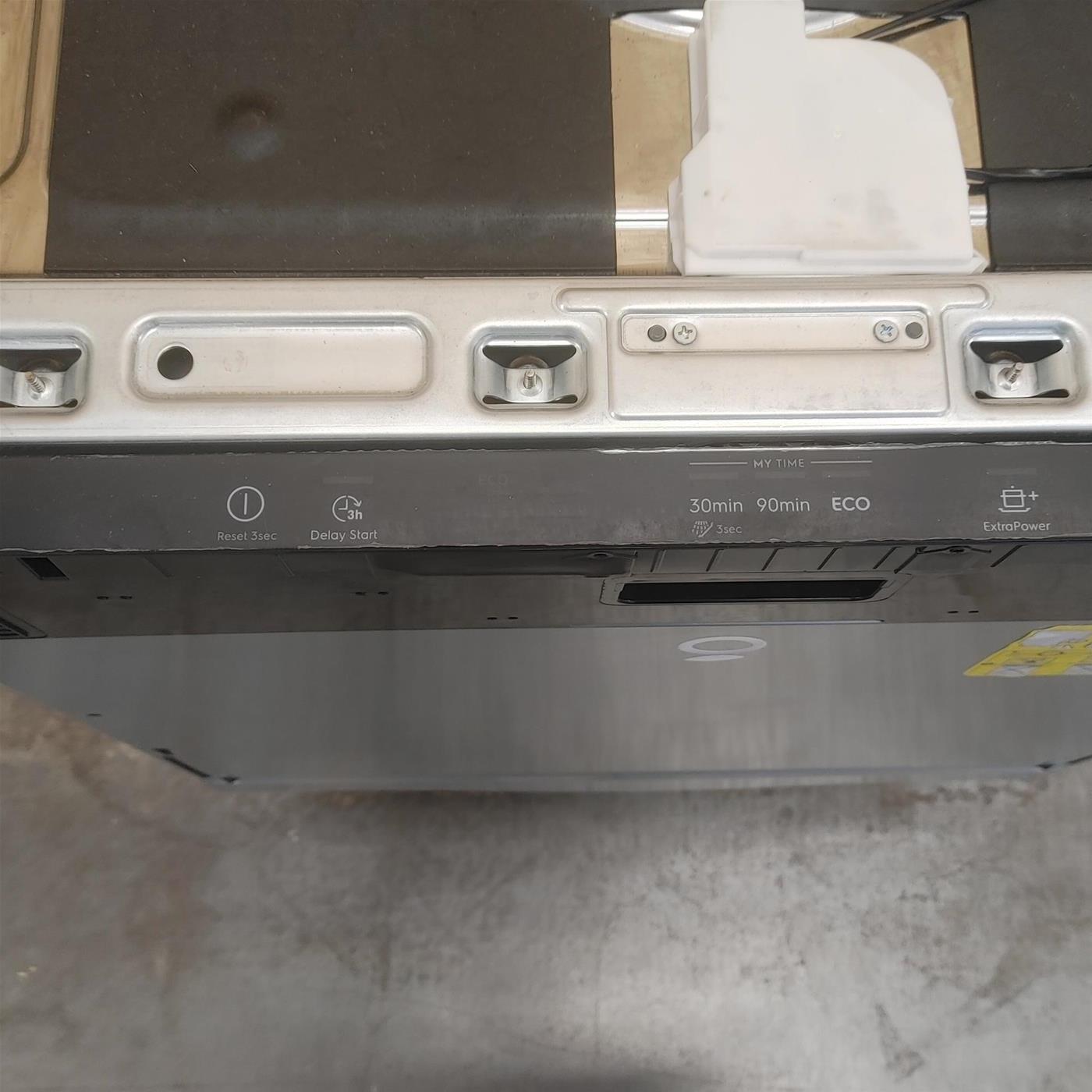 Lavastoviglie Electrolux EEA27200L A scomparsa totale 13 coperti