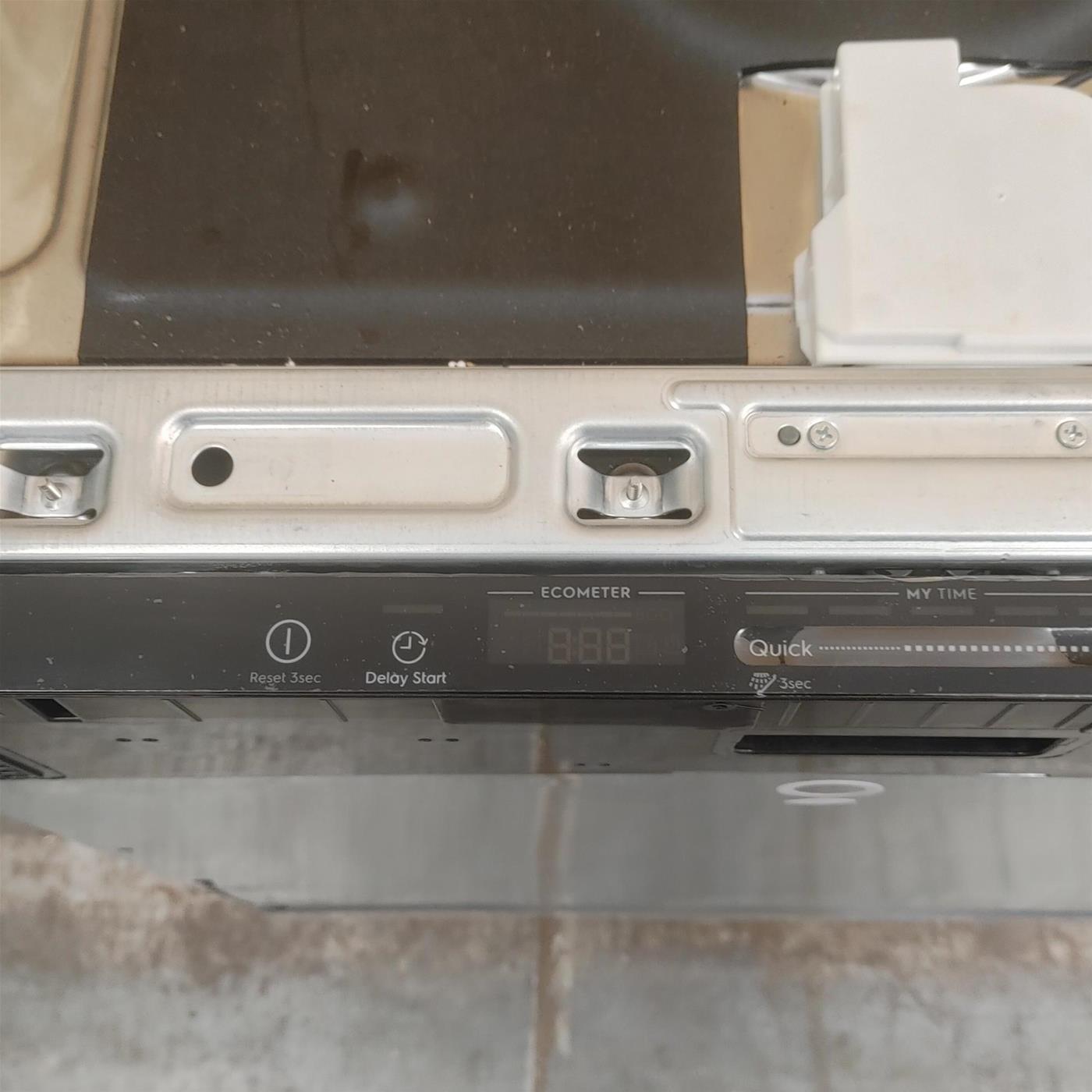 Lavastoviglie Electrolux EES47320L a scomparsa totale 13 coperti