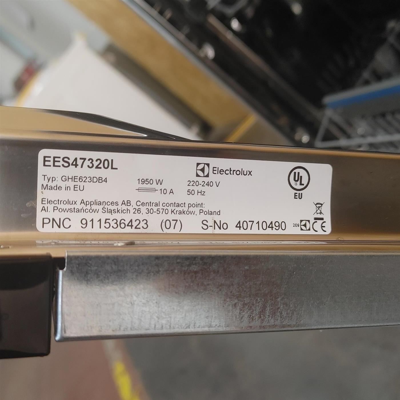 Lavastoviglie Electrolux EES47320L a scomparsa totale 13 coperti