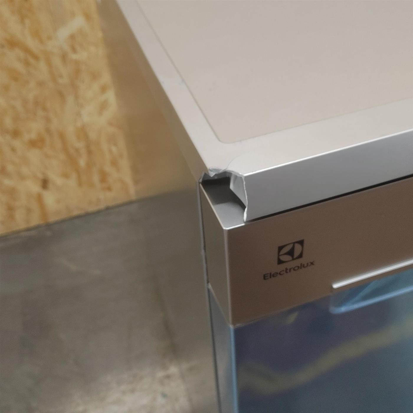 Lavastoviglie Electrolux Serie 600 ESM48400SX SatelliteClean® Libera installazione 14 coperti