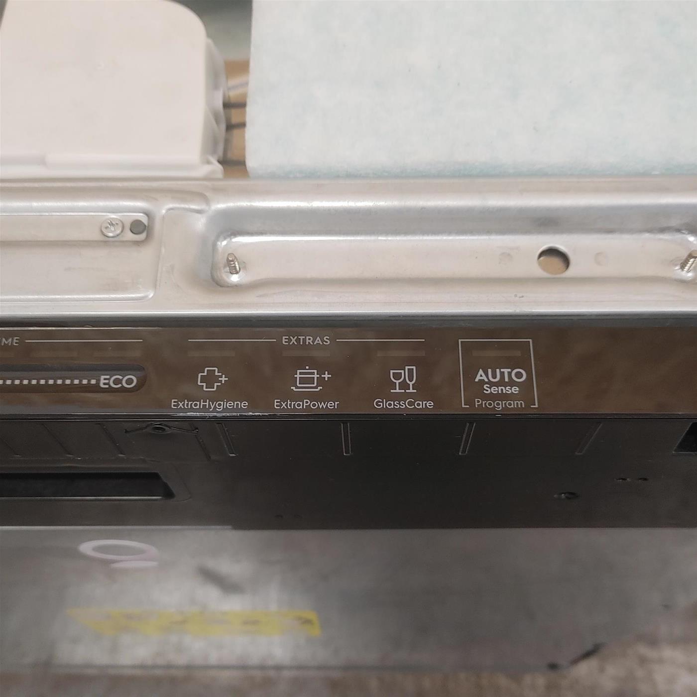 Lavastoviglie Electrolux SatelliteClean EES68605L Serie 700 GlassCare da Incasso 14 coperti