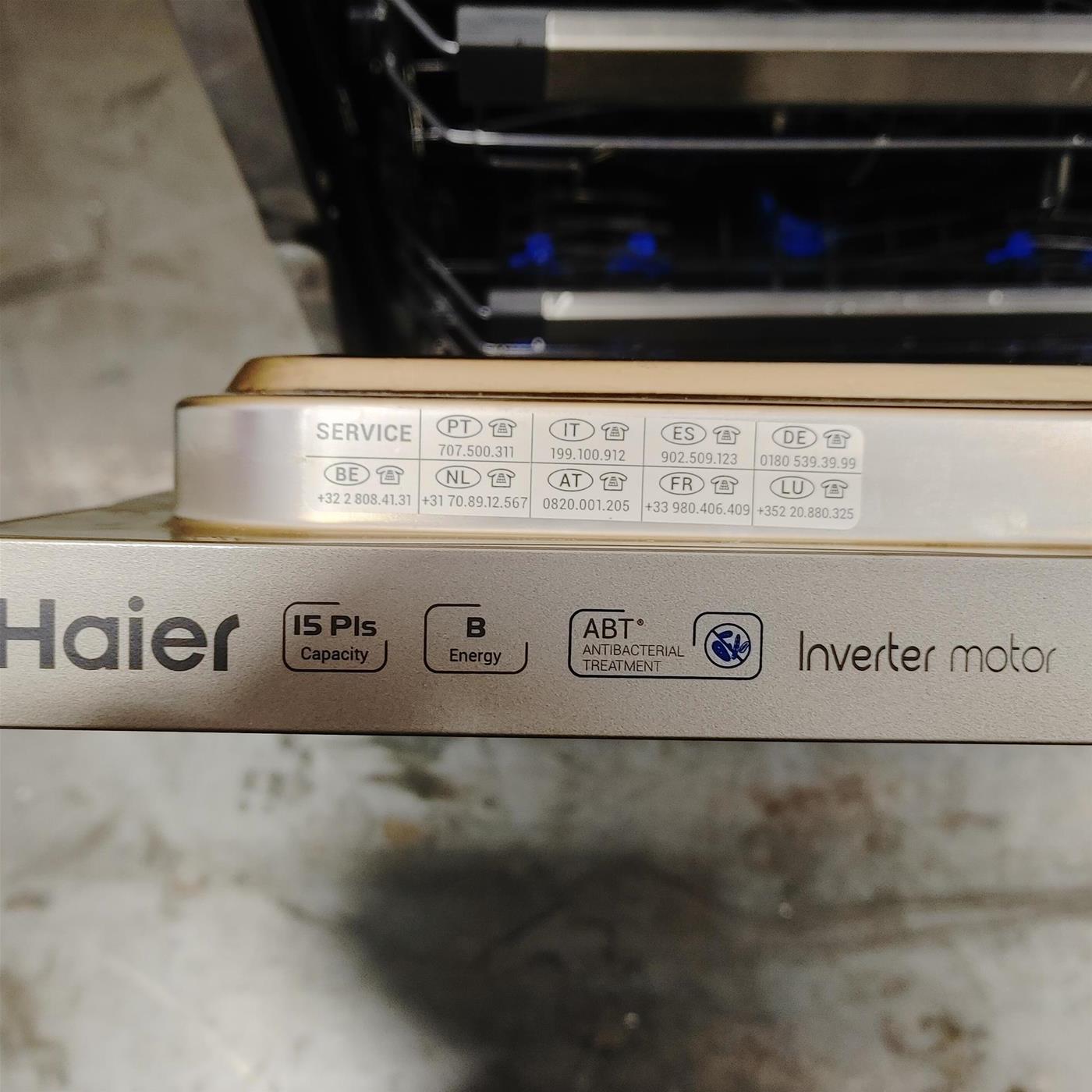 Haier Washlens Series 6 XIB 5C1S3FS A scomparsa totale 15 coperti B