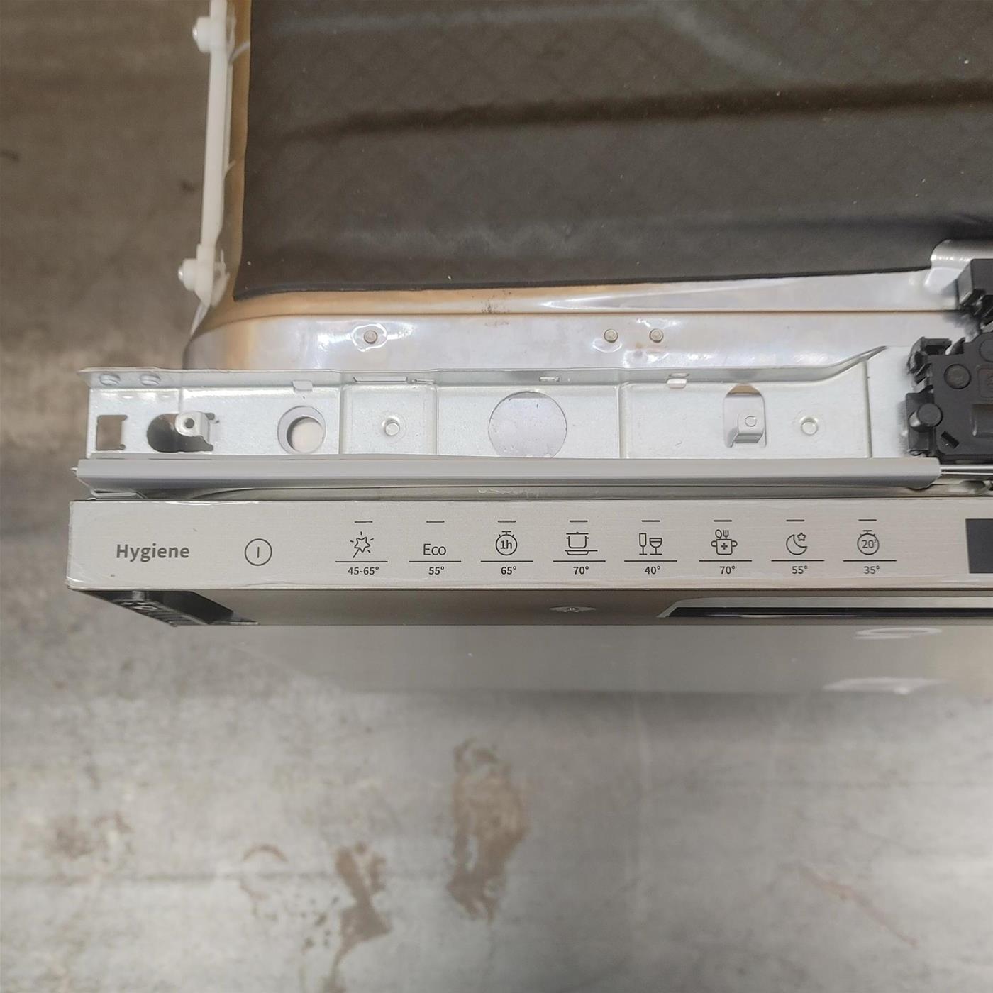 Lavastoviglie Hisense HV663C60 a scomparsa totale 16 coperti