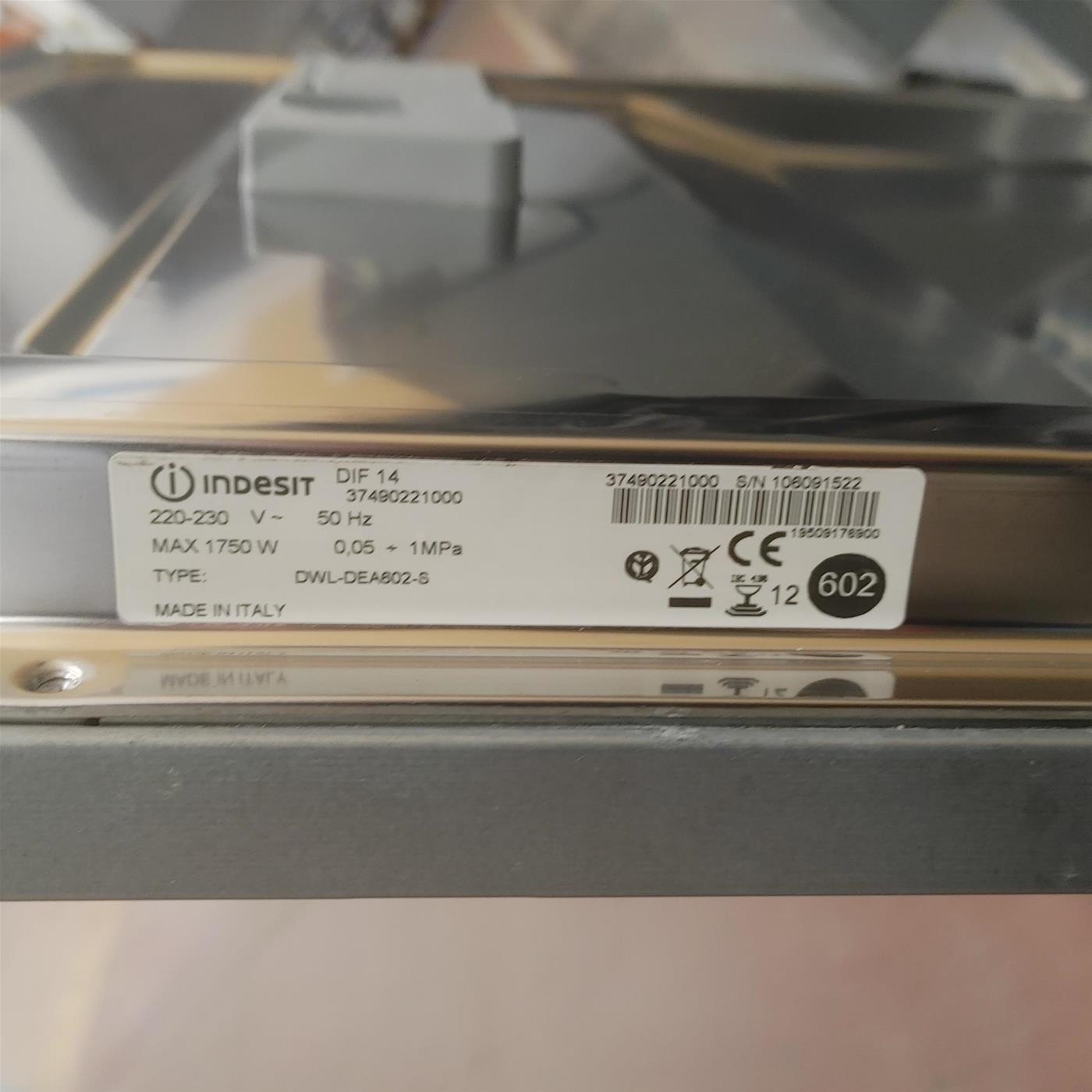 Lavastoviglie Indesit DIF 14 Completamente da incasso 12 coperti