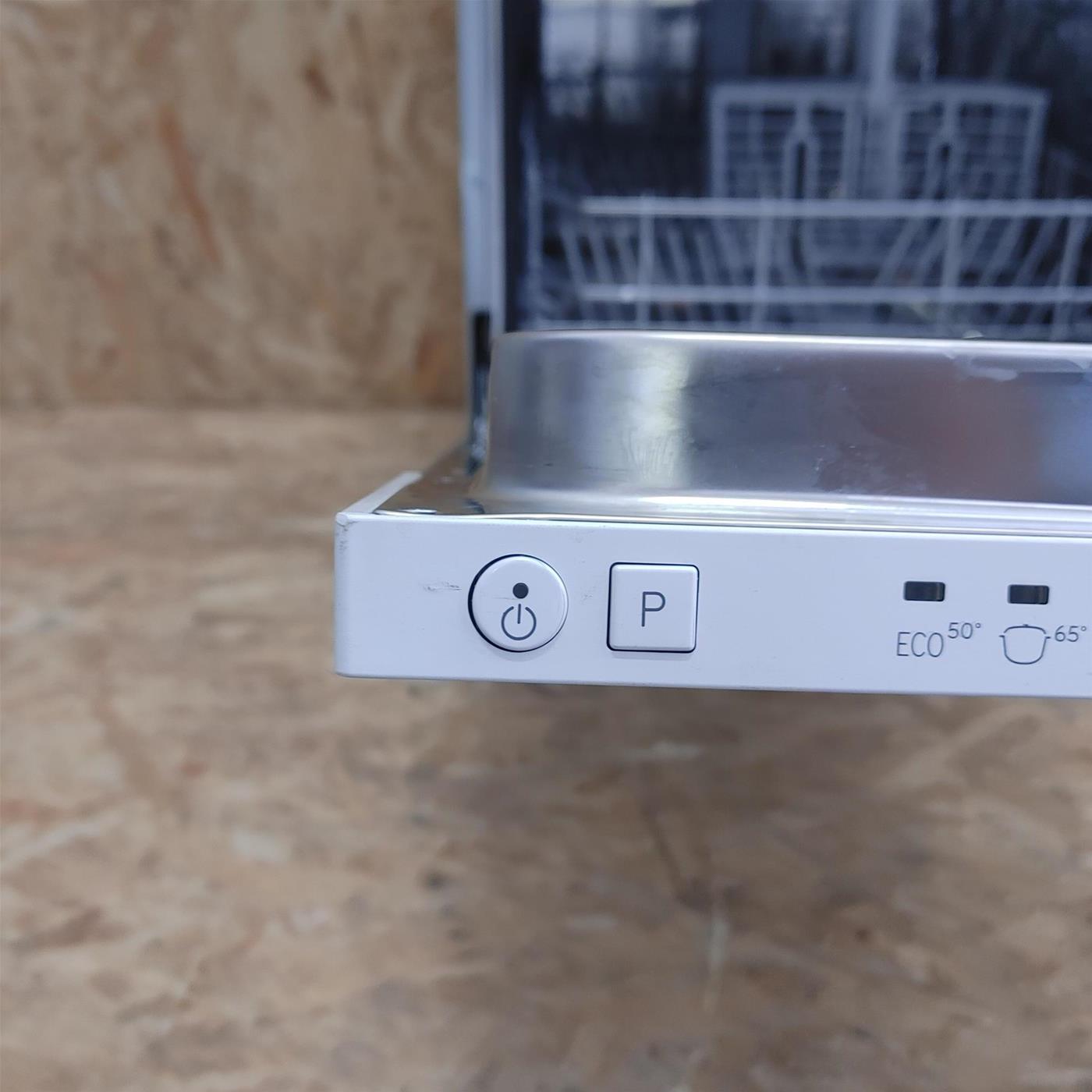 Indesit DSIE 2B10 UK lavastoviglie A scomparsa totale 10 coperti