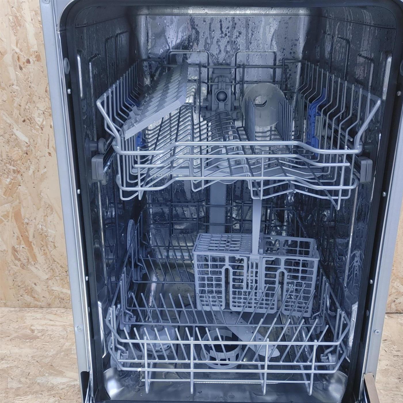 Indesit DSIE 2B10 UK lavastoviglie A scomparsa totale 10 coperti