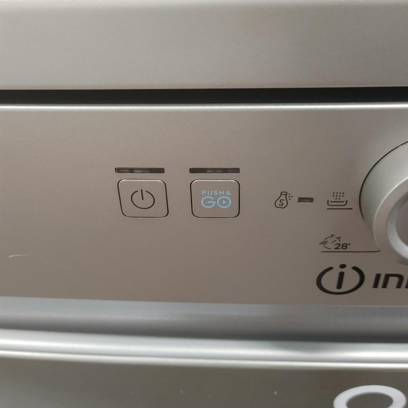 Indesit DFE 1B19 X lavastoviglie Libera installazione 14 coperti F