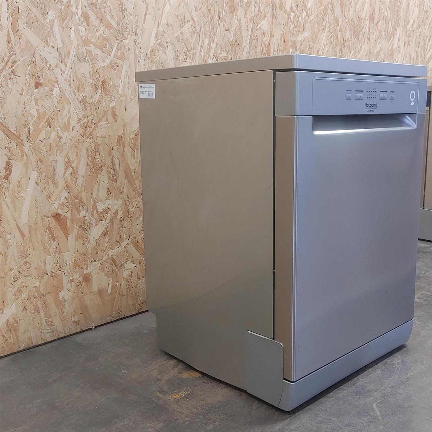 Hotpoint Ariston Lavastoviglie a libera installazione Hotpoint HFC 2B+26 X