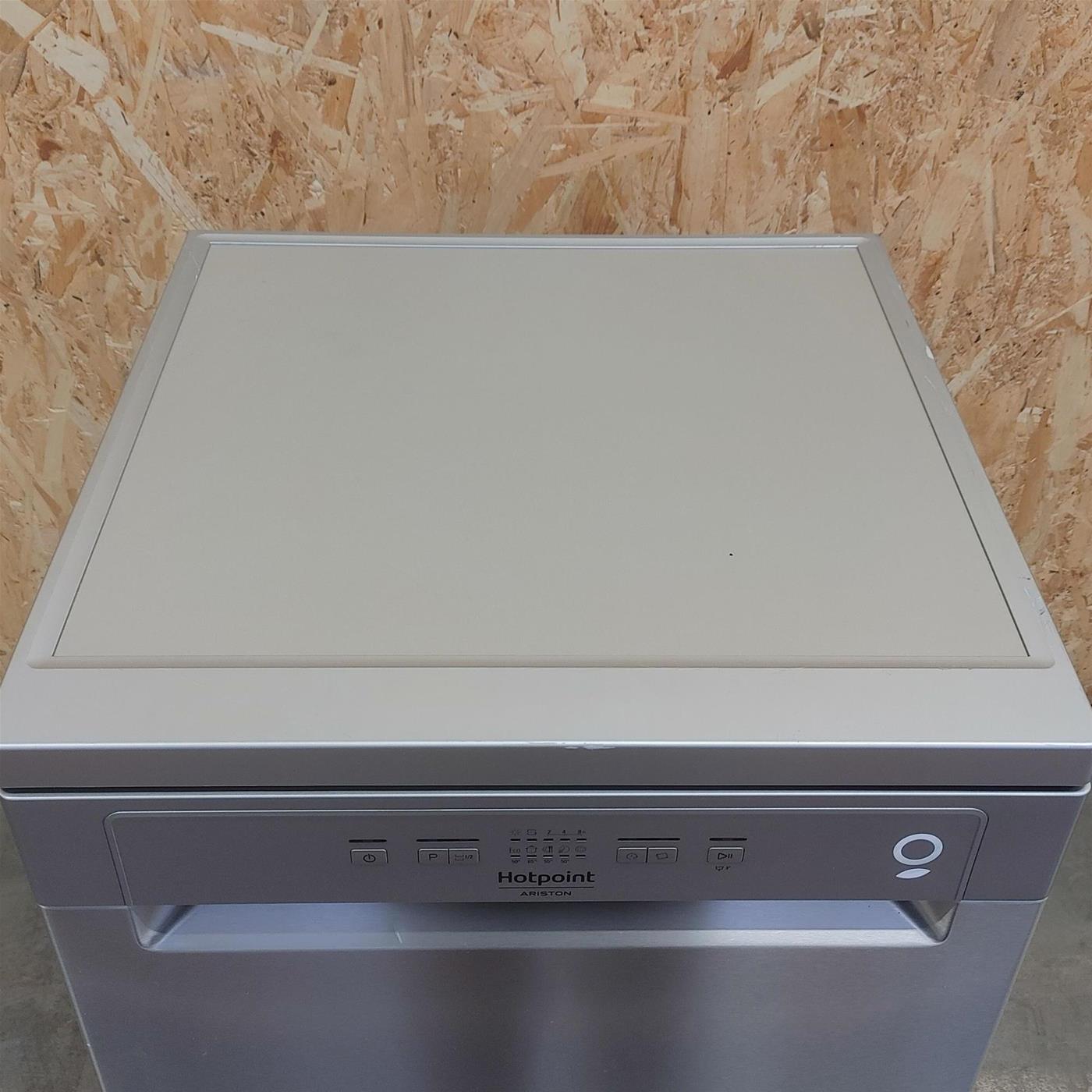 Hotpoint Ariston Lavastoviglie a libera installazione Hotpoint HFC 2B+26 X