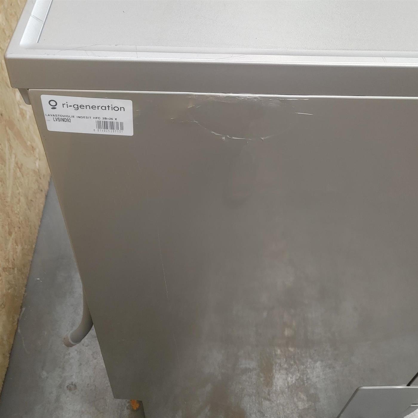 Hotpoint Ariston Lavastoviglie a libera installazione Hotpoint HFC 2B+26 X