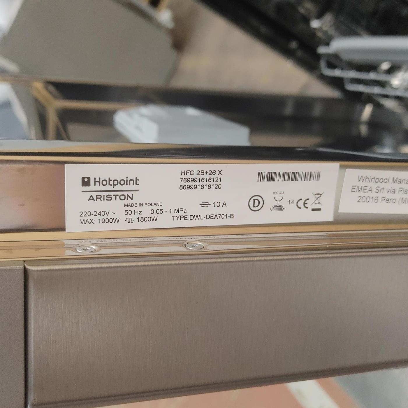 Hotpoint Ariston Lavastoviglie a libera installazione Hotpoint HFC 2B+26 X