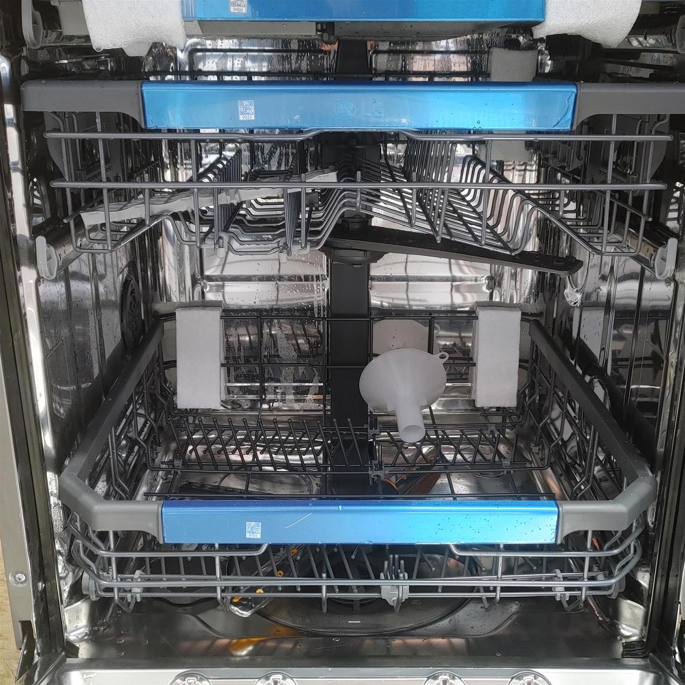 Lavastoviglie LG DB475TXS A scomparsa totale 14 coperti A