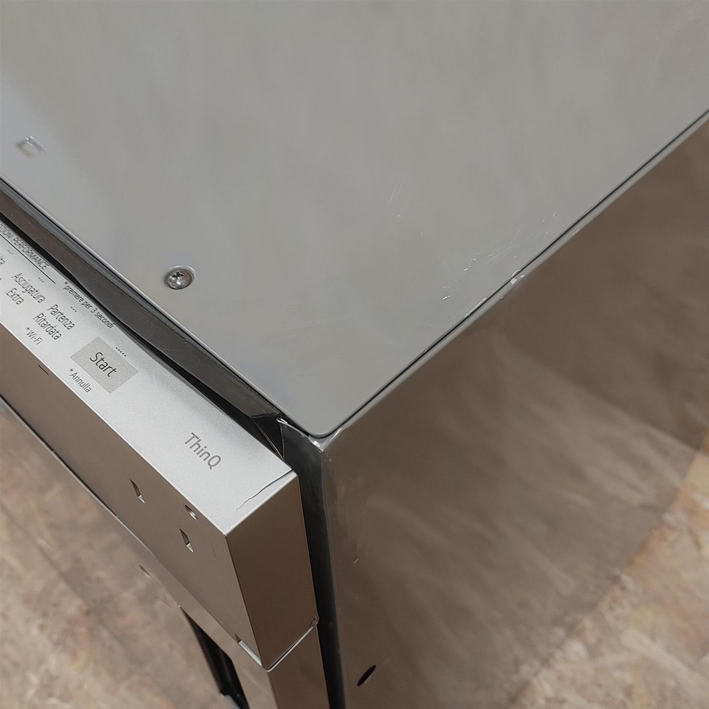 Lavastoviglie LG DB475TXS A scomparsa totale 14 coperti A