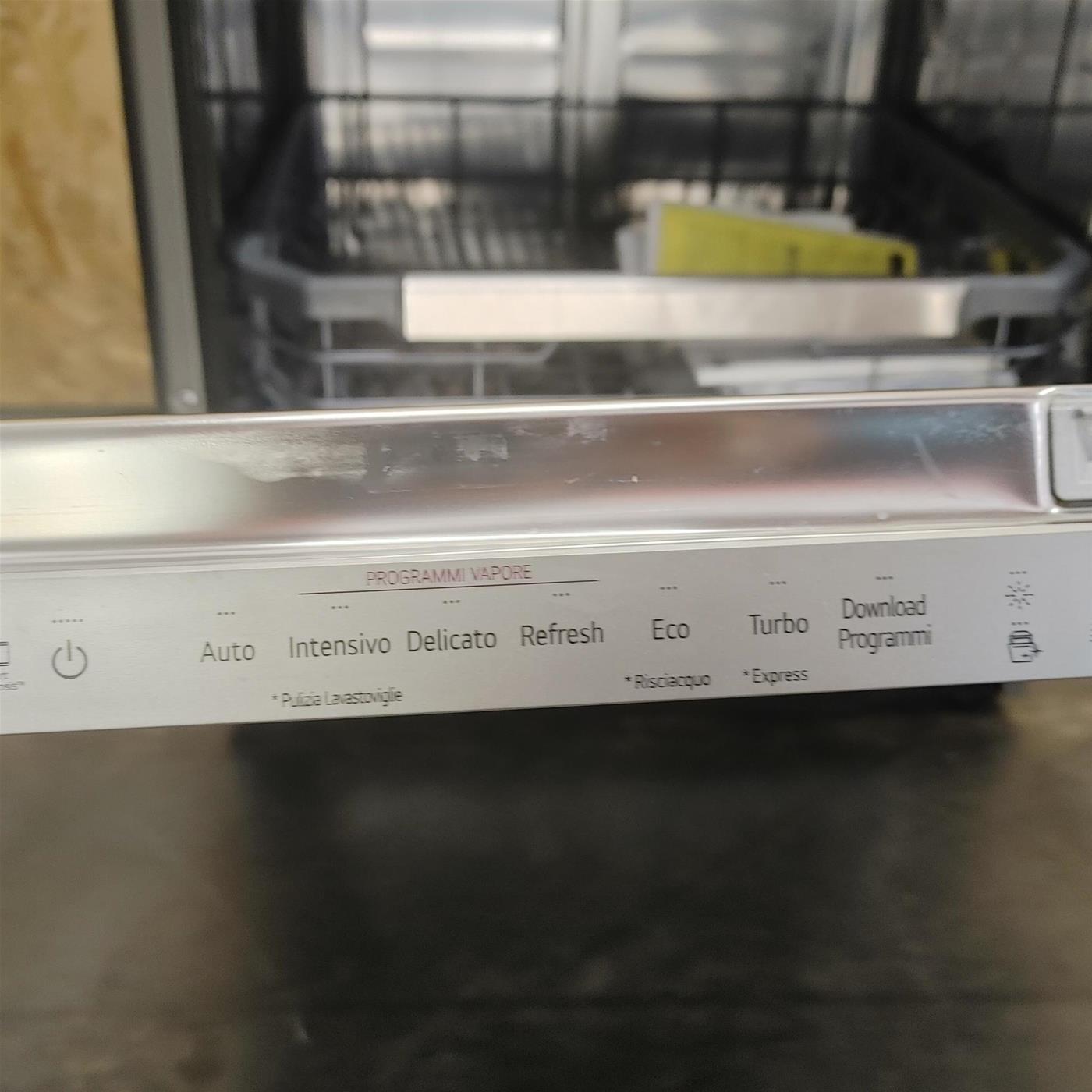 Lavastoviglie LG DB475TXS A scomparsa totale 14 coperti A