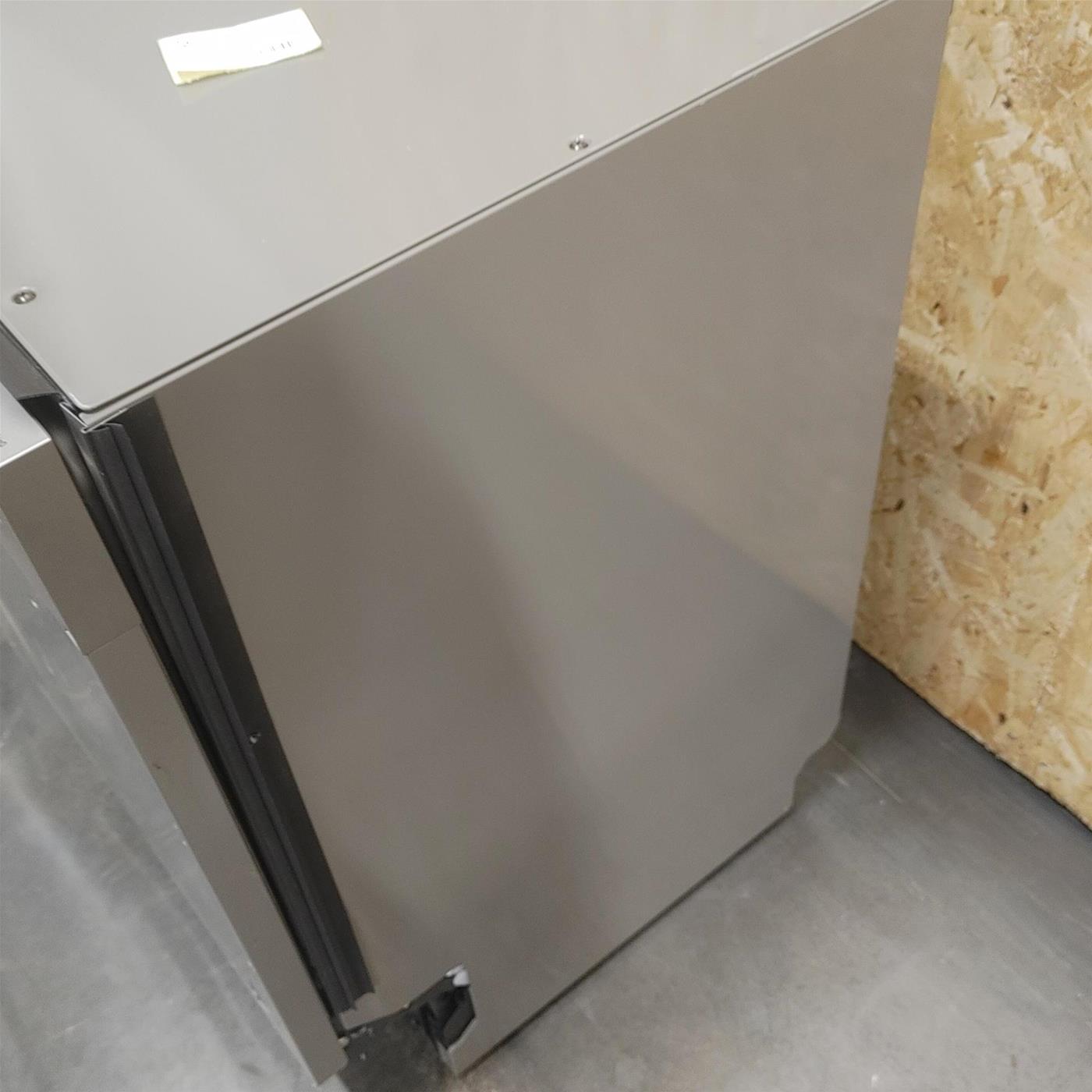 Lavastoviglie LG DB475TXS A scomparsa totale 14 coperti A