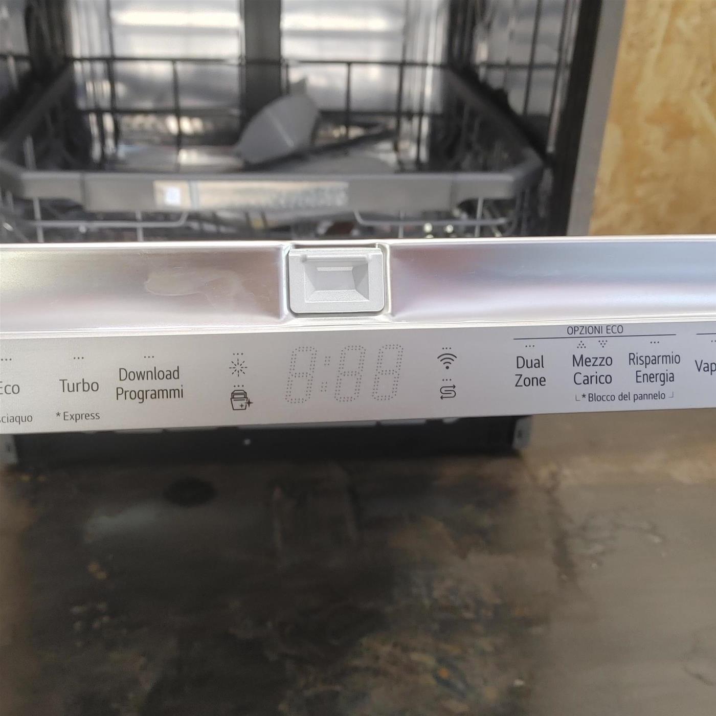 Lavastoviglie LG DB365TXS.AASQEIS A scomparsa totale 14 coperti B