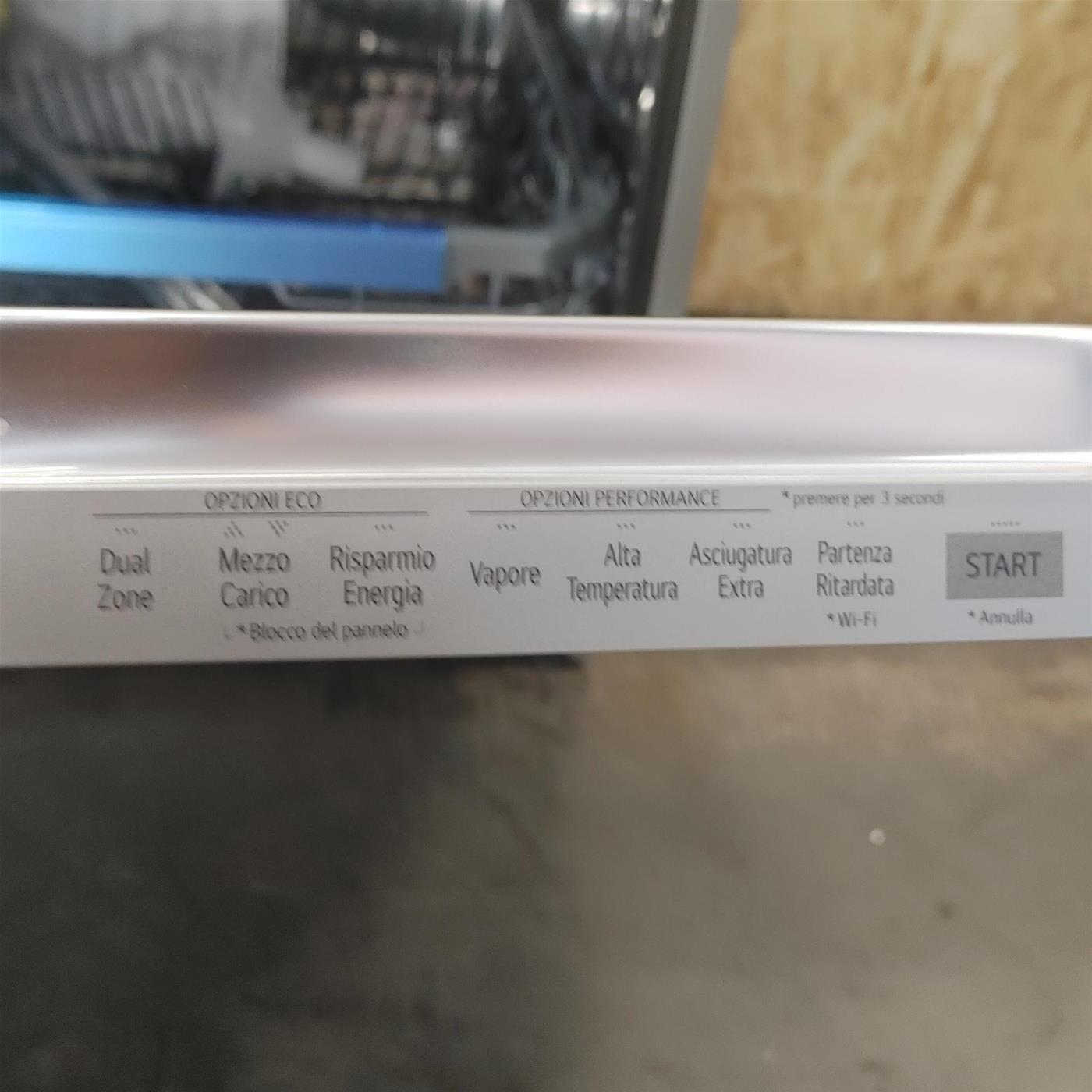 Lavastoviglie LG DB475TXS A scomparsa totale 14 coperti A