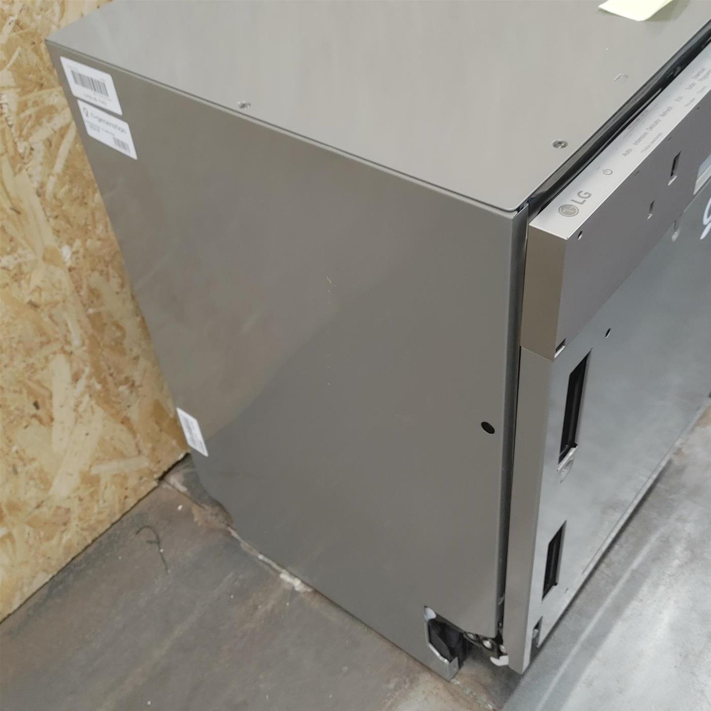 Lavastoviglie LG DB475TXS A scomparsa totale 14 coperti A