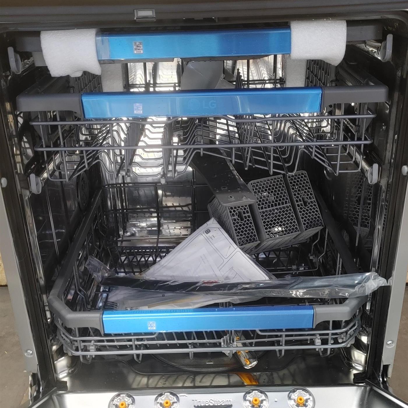 Lavastoviglie LG DB475TXS A scomparsa totale 14 coperti A