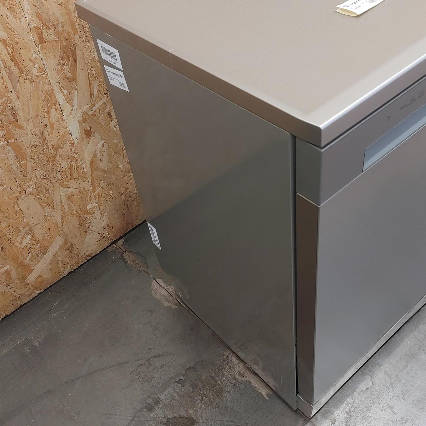 LG DF141FV Lavastoviglie Libera installazione 14 coperti D