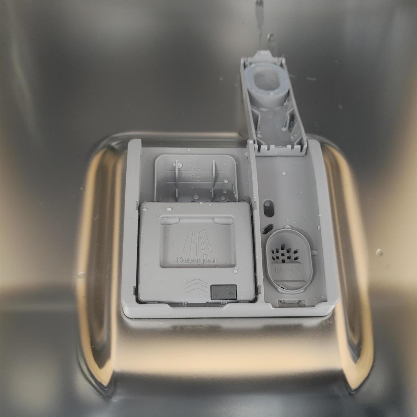 LG DF141FV Lavastoviglie Libera installazione 14 coperti D