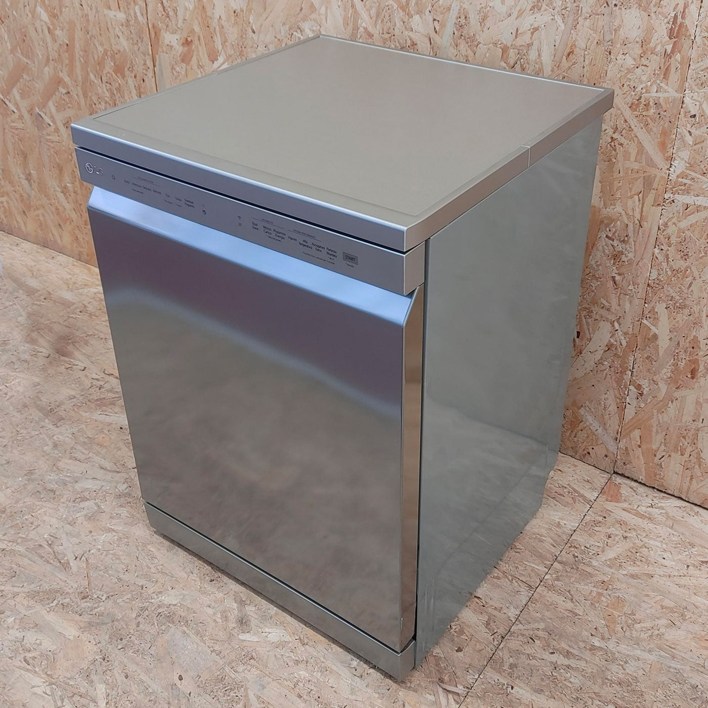 LG DF222FPS lavastoviglie Libera installazione 14 coperti E