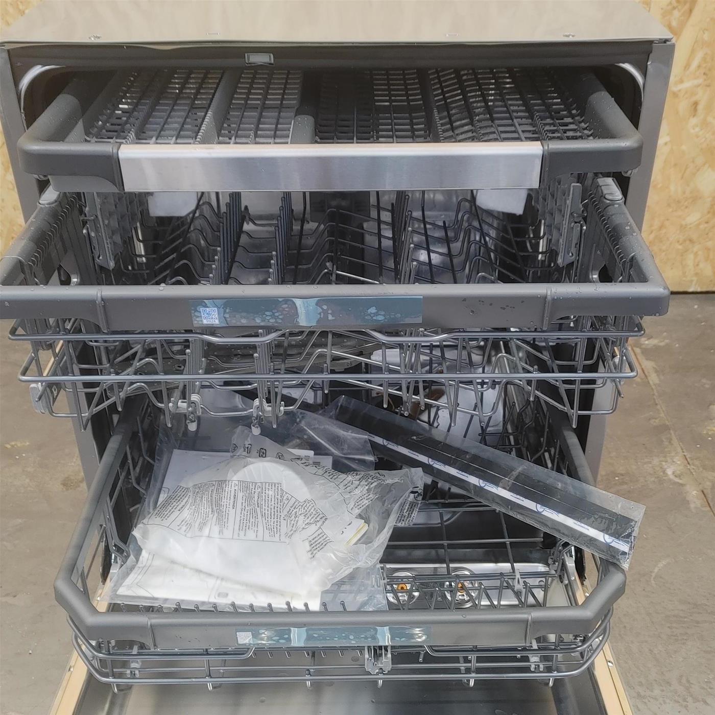 Lavastoviglie LG DB365TXS.AASQEIS A scomparsa totale 14 coperti B