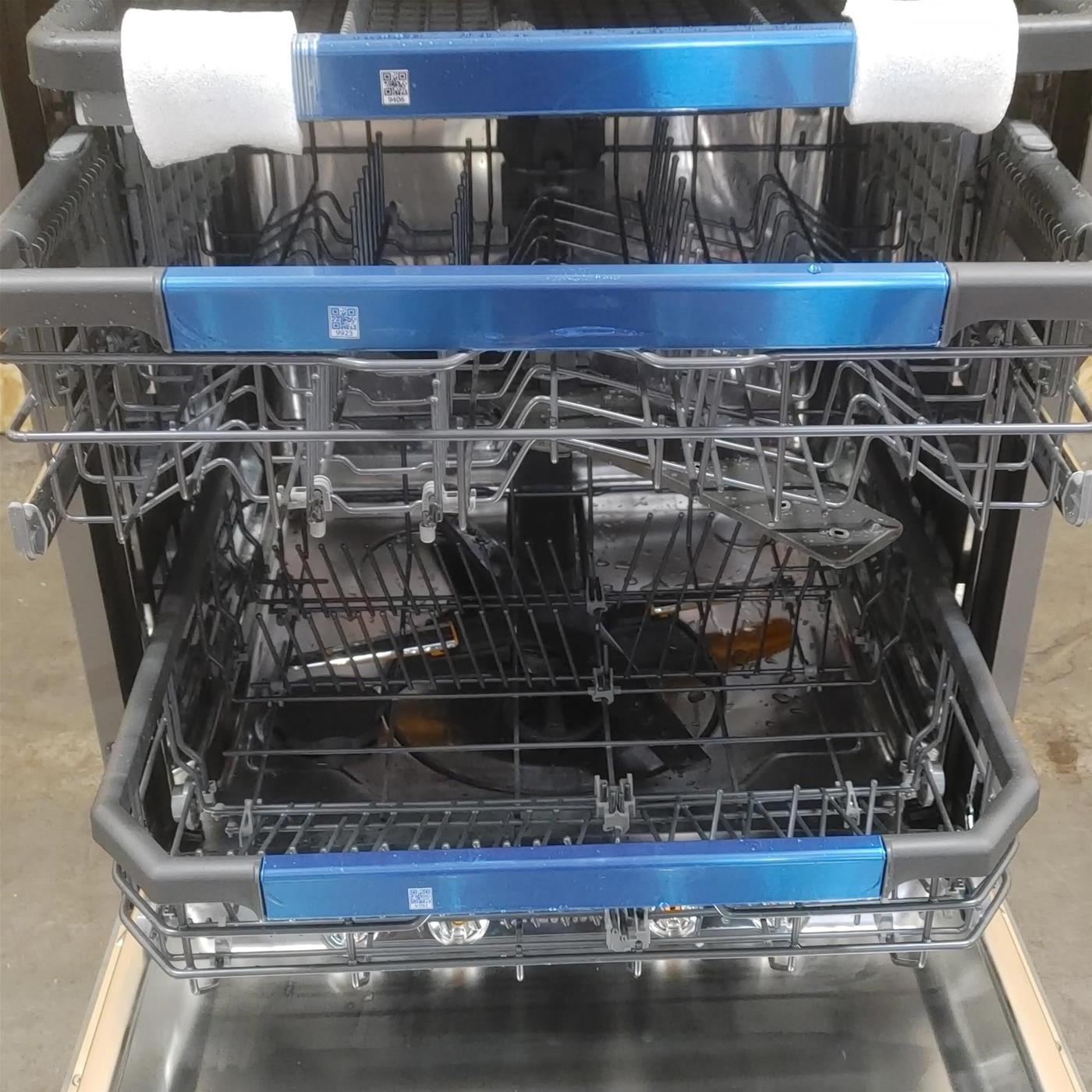 Lavastoviglie LG DB475TXS A scomparsa totale 14 coperti A