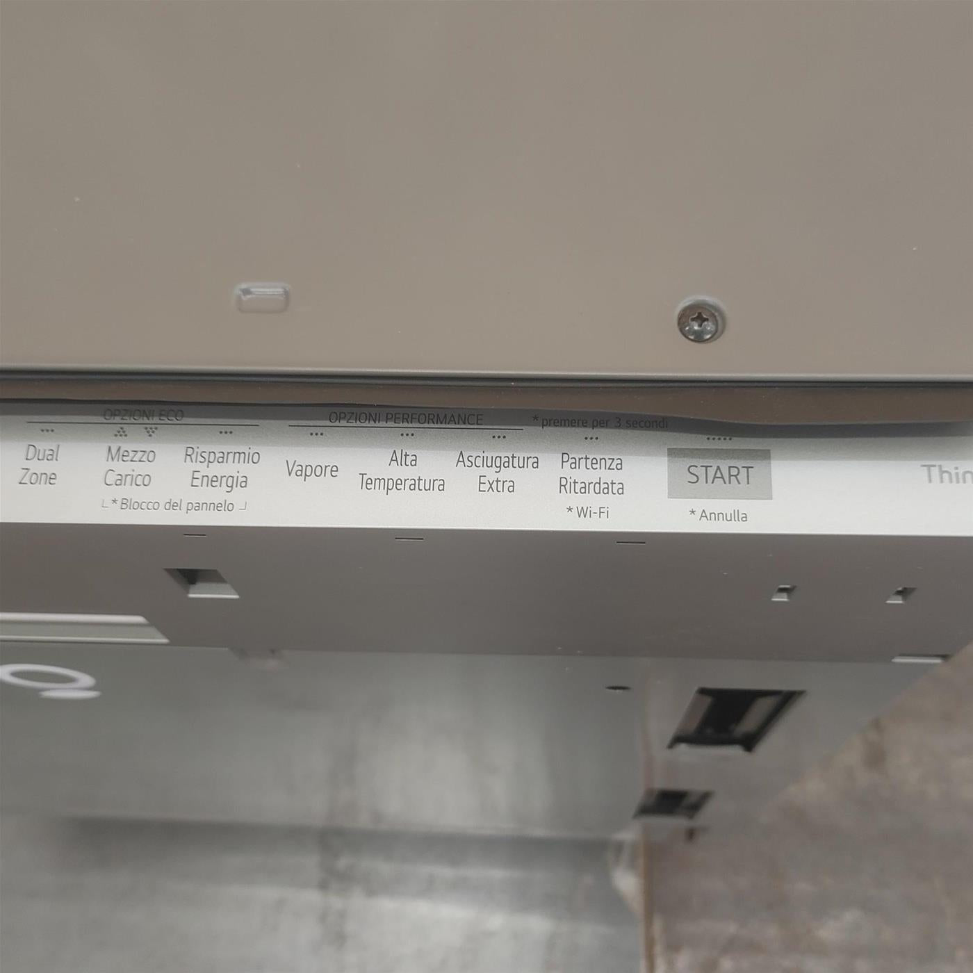 Lavastoviglie LG DB475TXS A scomparsa totale 14 coperti A