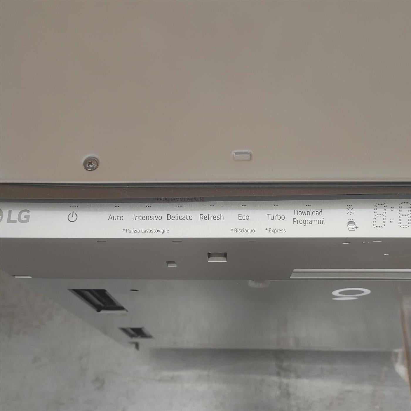 Lavastoviglie LG DB475TXS A scomparsa totale 14 coperti A