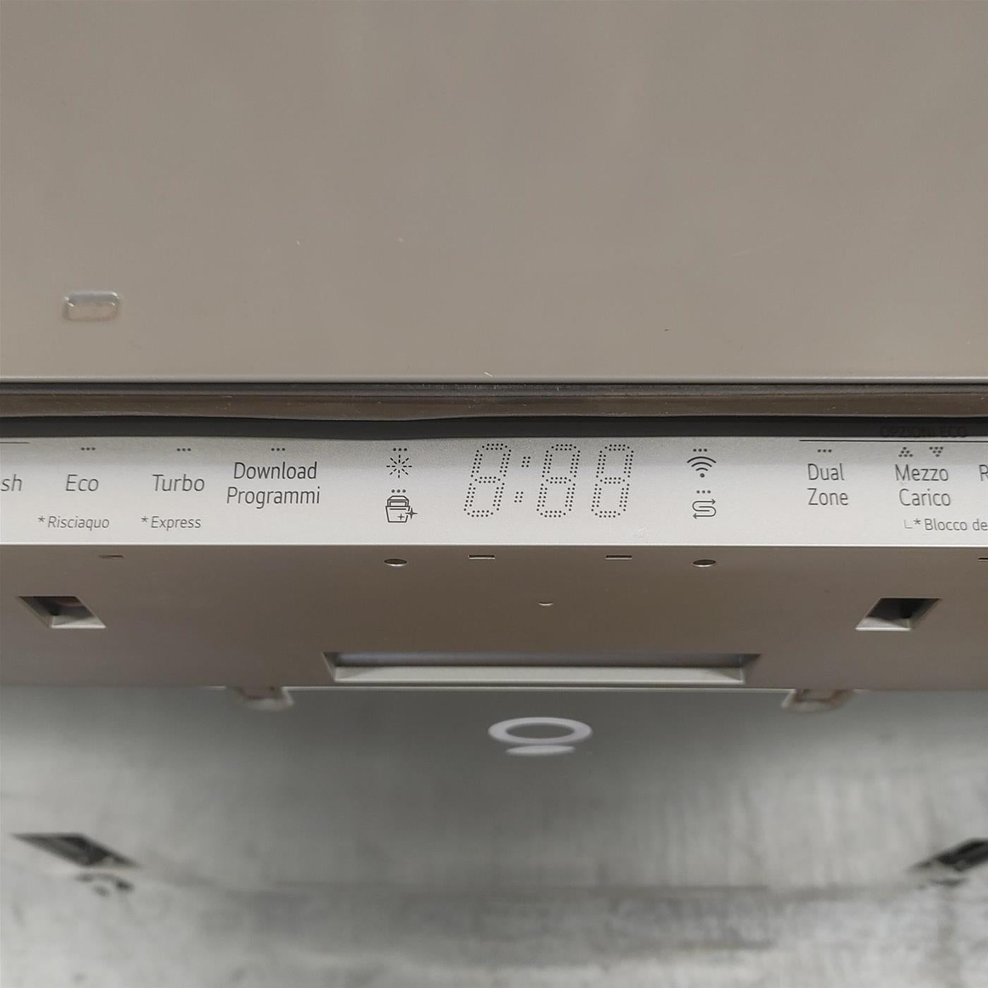 Lavastoviglie LG QuadWash DB475TXS a scomparsa totale Vapore Wi-Fi 14 coperti