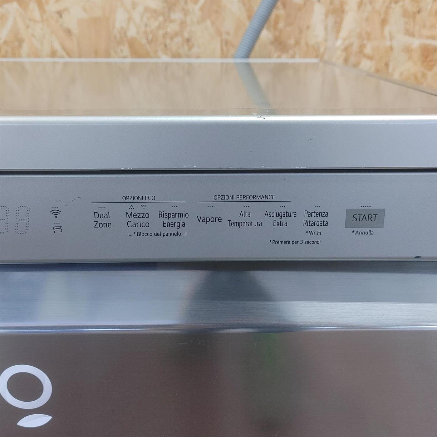 Lavastoviglie LG DF365FPS a Libera installazione 14 coperti