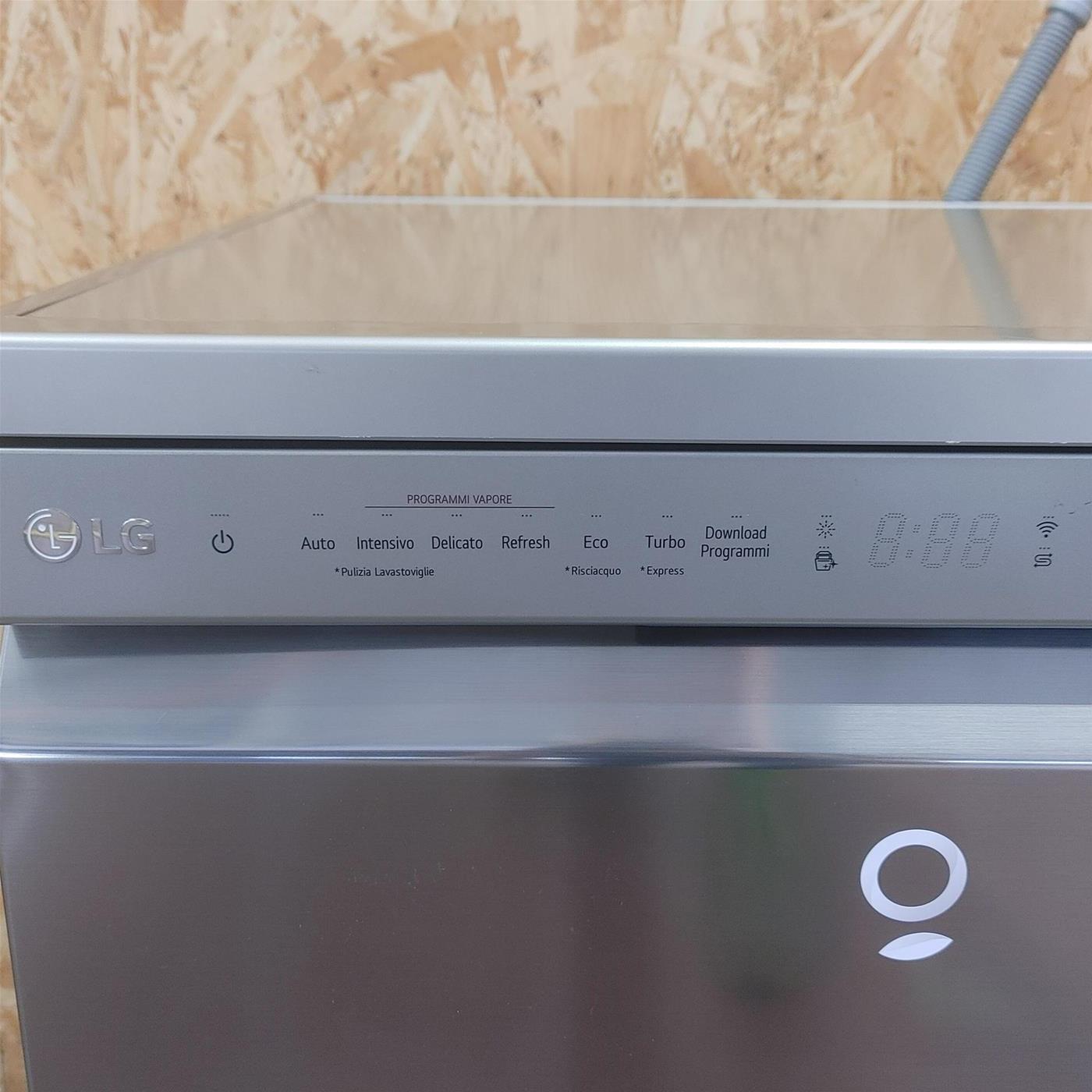 Lavastoviglie LG DF365FPS a Libera installazione 14 coperti