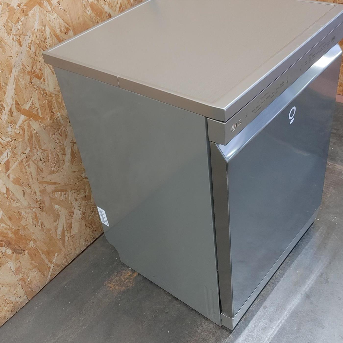 Lavastoviglie LG DF365FPS a Libera installazione 14 coperti