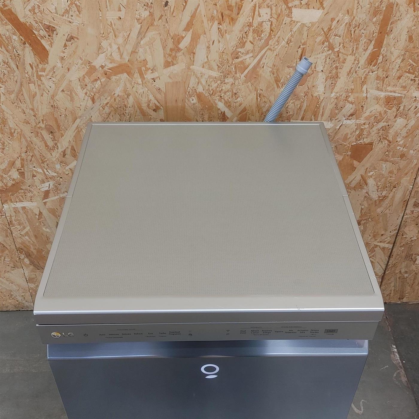 Lavastoviglie LG DF365FPS a Libera installazione 14 coperti